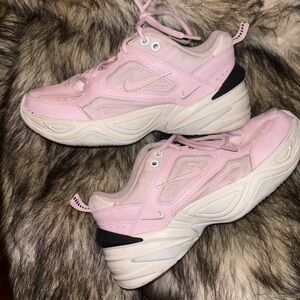 Nike Women's Light Pink Sneakers